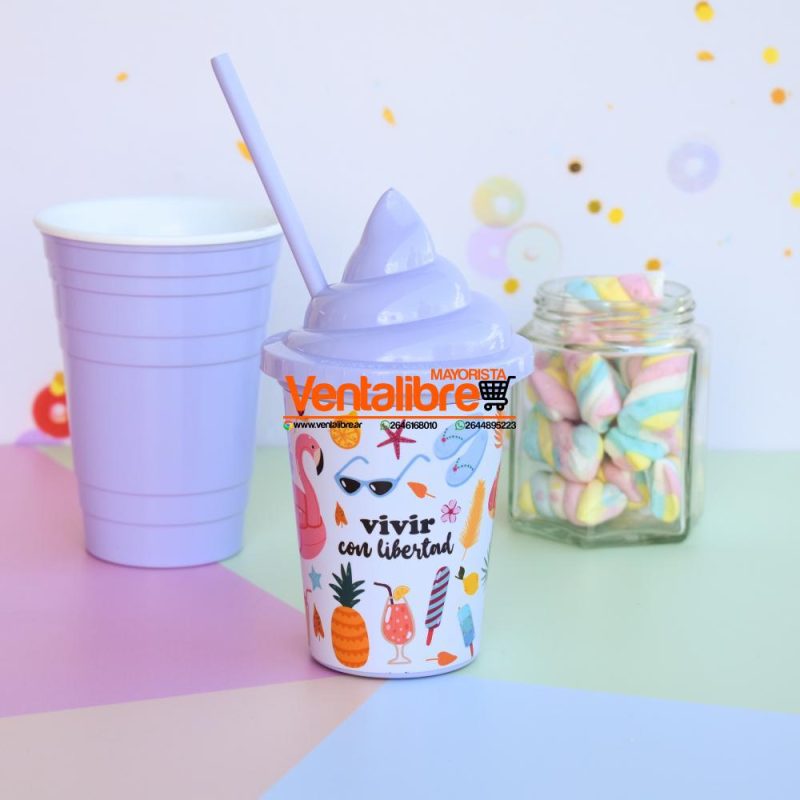 VASO INFANTIL DISEÑO HELADO CON TAPA Y SORBETE ESTAMPADOS PERSONAJES - Imagen 2