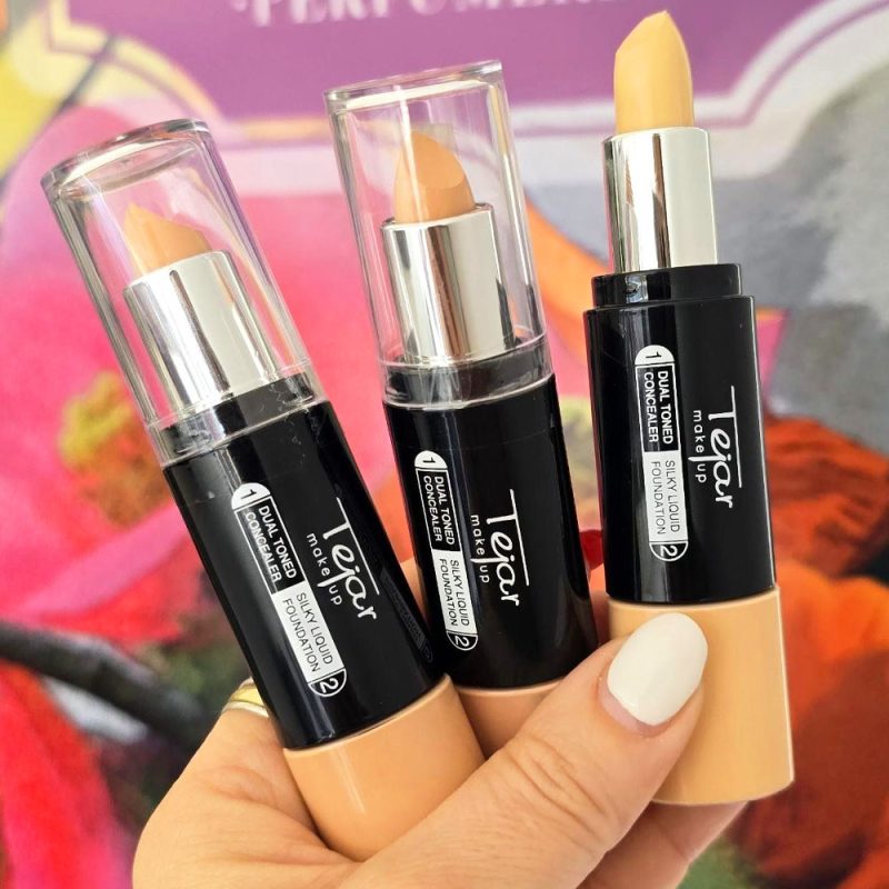 MAQUILLAJE FLUIDO CON APLICADOR Y CORRECTOR DE OJERAS DOS EN UNO - Image 2
