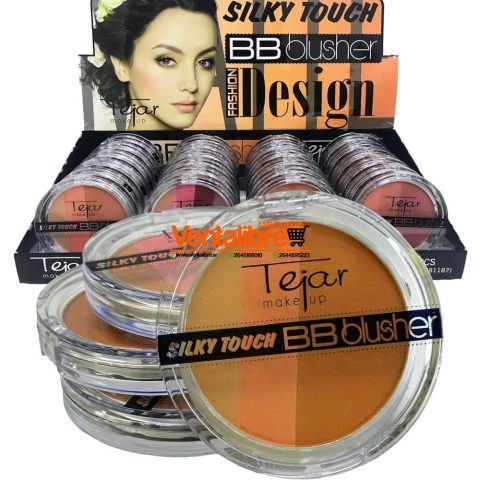 RUBOR COMPACTO DE 3 COLORES CON FÓRMULA SUAVE Y REFINADA