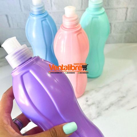 BOTELLA DEPORTIVA CON PICO 500 CC. 21 CM. X 7 CM. VARIOS COLORES