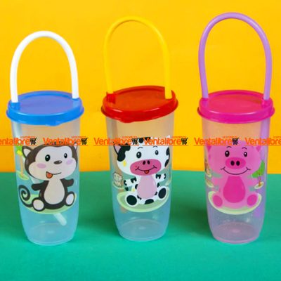 VASO ALTO ESTAMPADO INFANTIL DE 350 CC. CON TAPA Y SORBETE FINO