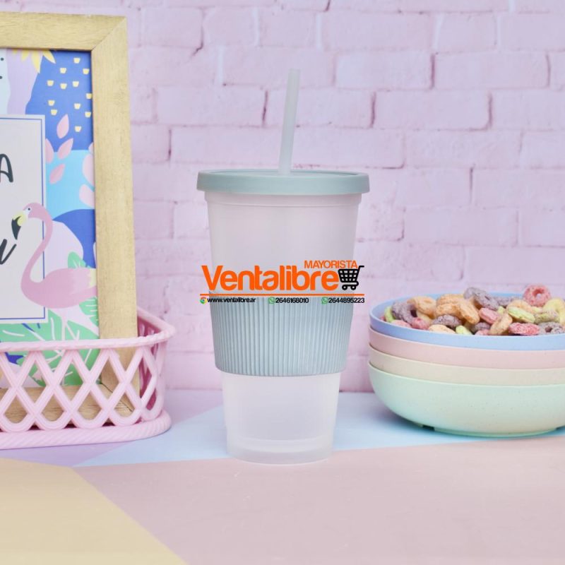 VASOS GRANDES CON TAPA Y SORBETE - Imagen 3