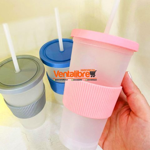 VASOS GRANDES CON TAPA Y SORBETE