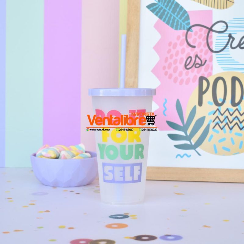 VASO ALTO ESTAMPADO CON TAPA Y SORBETE - Imagen 5