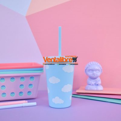 VASOS ESTAMPADOS CON TAPA Y SORBETE - Image 3