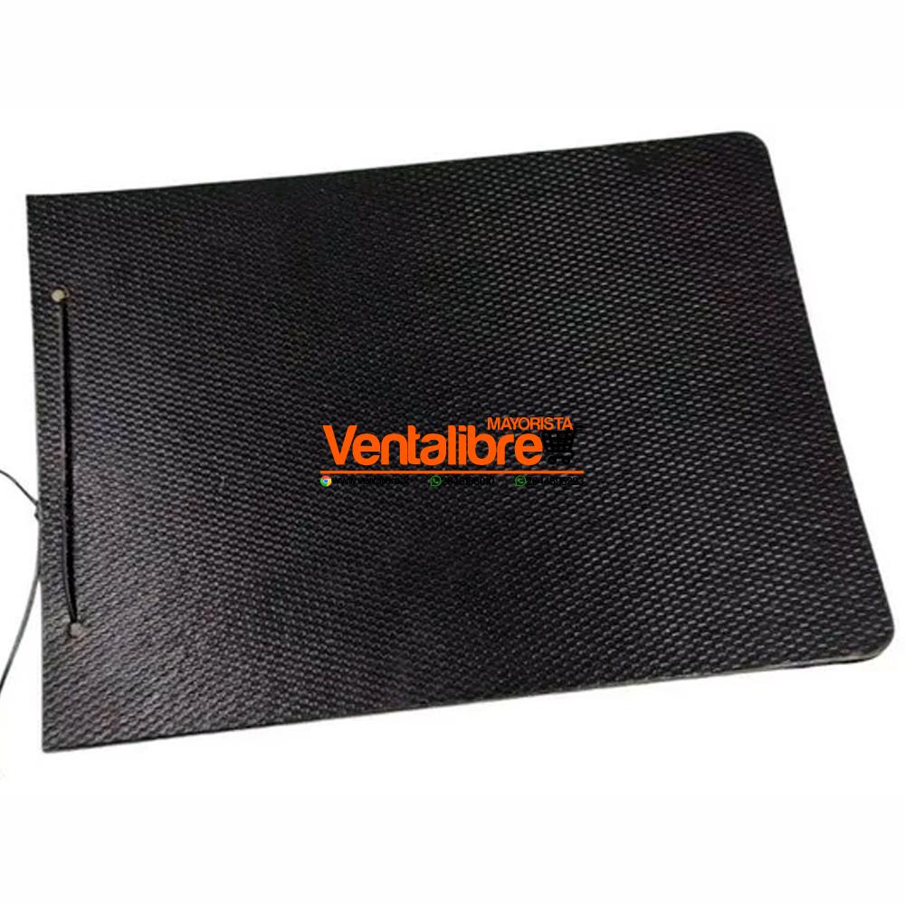 CARPETA ESCOLAR N°5 DE FIBRA NEGRA CON CORDÓN 2 TAPAS