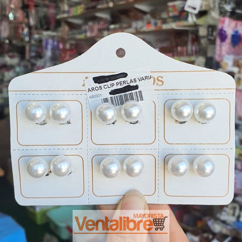 PAR DE AROS DE PERLAS CON CLIP EXCELENTE CALIDAD