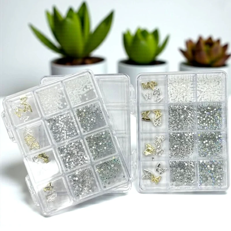 ESTUCHE CON DECORACIONES SURTIDOS PARA UÑAS