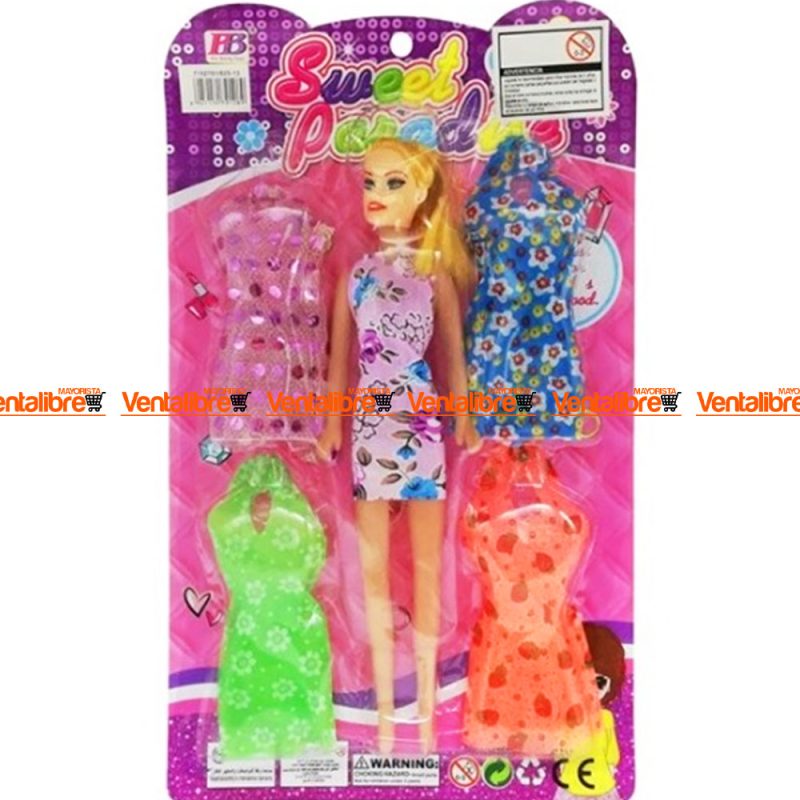 MUÑECAS FASHION EN BLISTER CON ACCESORIOS Y 4 vESTIDOS