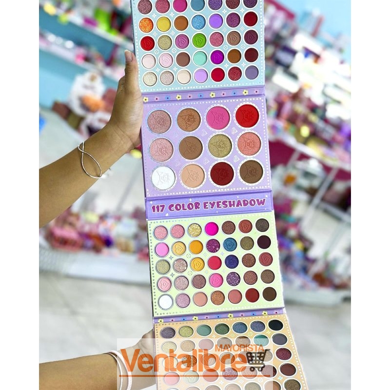 PALETA DE MAQUILLAJE XL DE 117 COLORES DISEÑO DE LABUBU "HAPPY TIME"