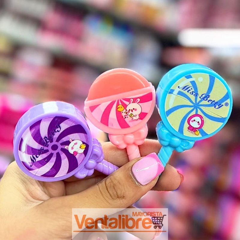 BÁLSAMO LABIAL CANDY PALETA MISS BETTY