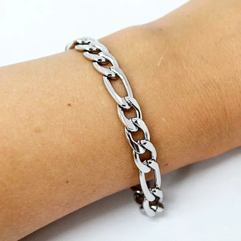 PULSERA DE ACERO QUIRÚRGICO 2.5/1:3 X 22 CM.