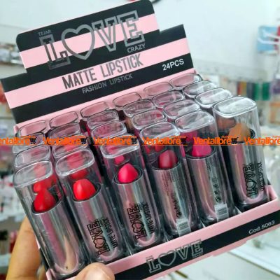 LÁPIZ LABIAL MATTE ALTA PIGMENTACIÓN COLOR INTENSO Y DURADERO