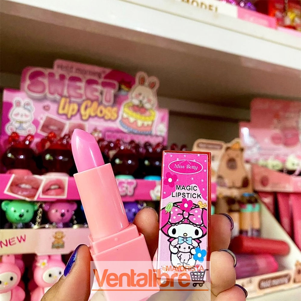 BÁLSAMO LABIAL PERSONAJES KUROMI/KITTY/VARIOS MISS BETTY