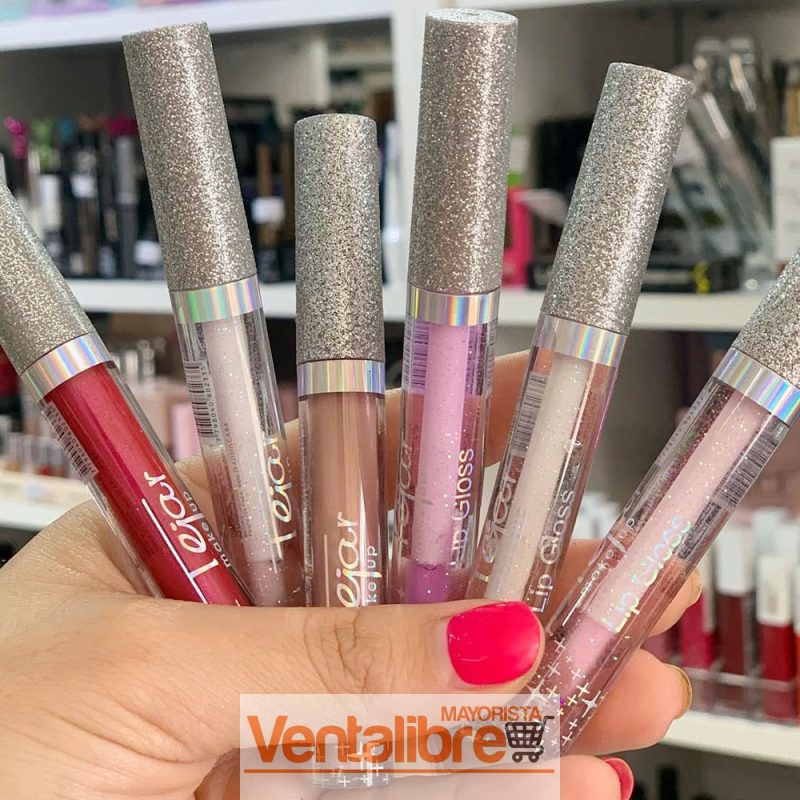 BRILLO LABIAL CON HIDRATANTE Y PROTECTOR MÁS APLICADOR