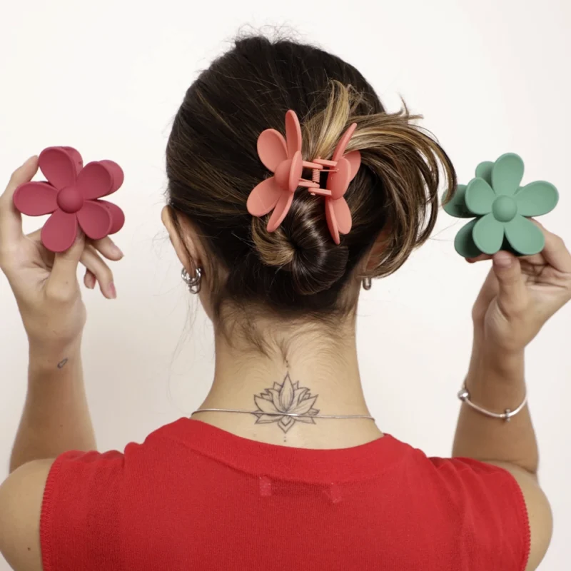 BROCHE FLOR COLORES MATTE EXCELENTE CALIDAD