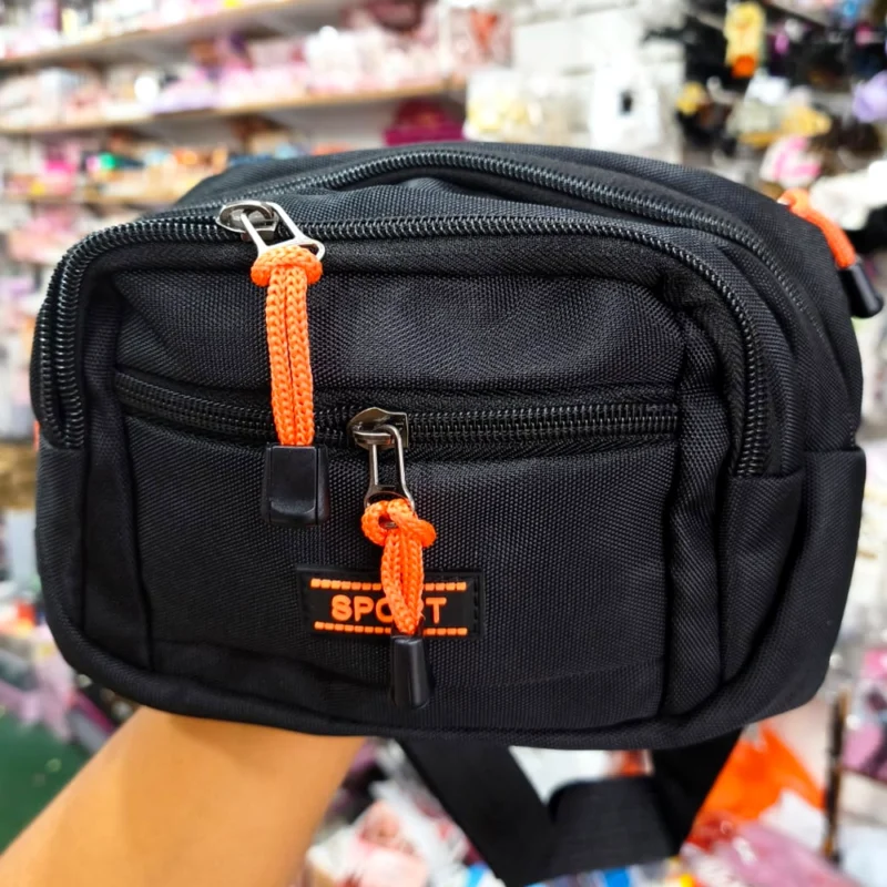 RIÑONERA DEPORTIVA NEGRA 4 CIERRES