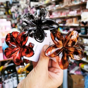 BROCHE FLOR HAWAIANA COLORES EXCELENTE CALIDAD